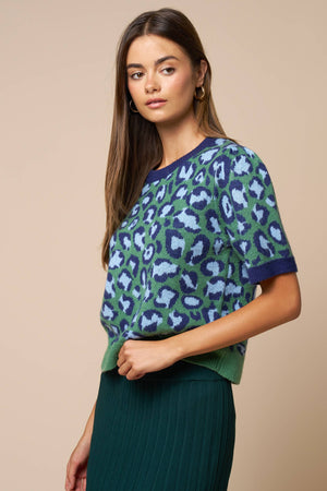 Leopard Print Short Sleeve Knit Top