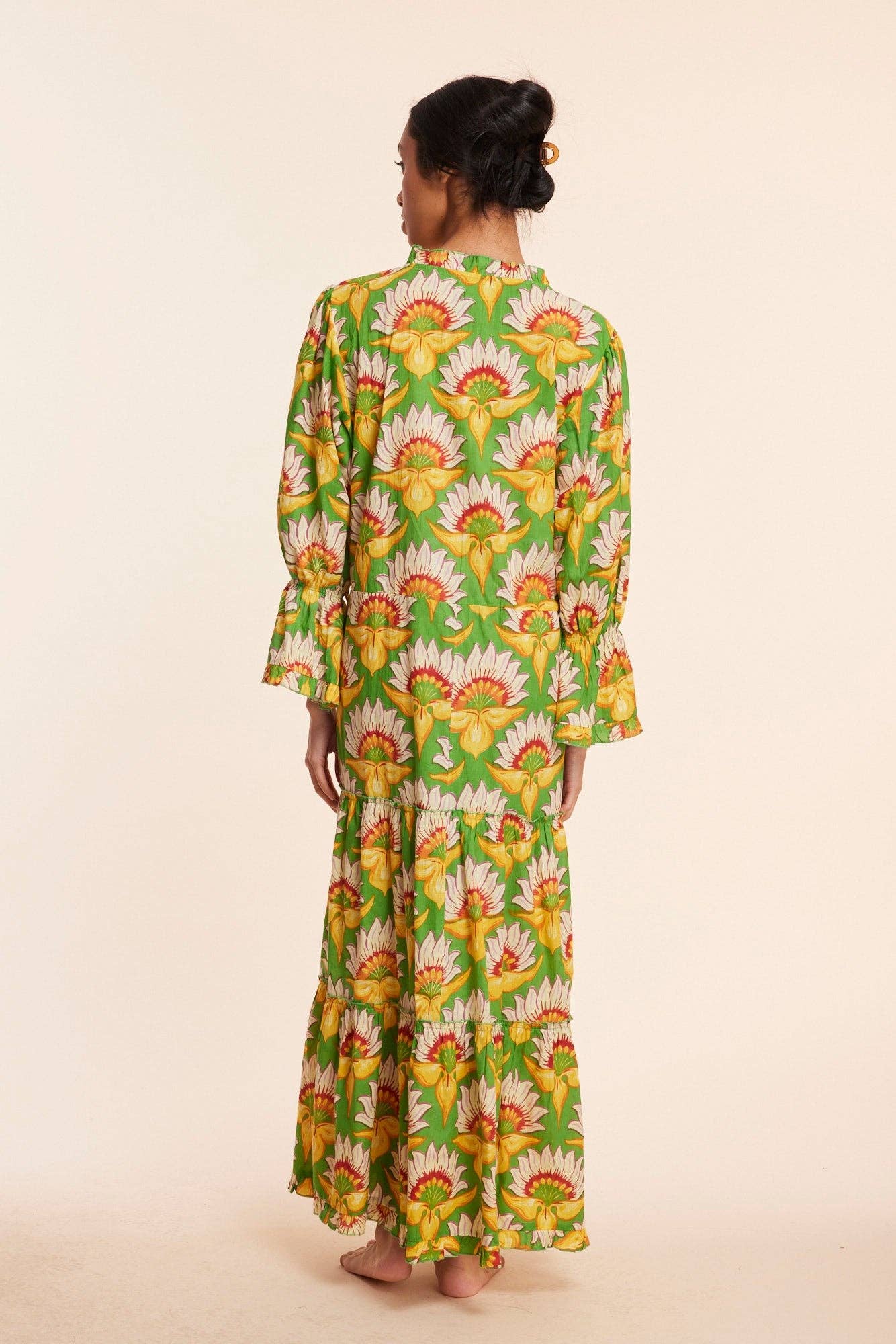 Alcee Green White Floral Lilly Fall Resort Maxi Dress