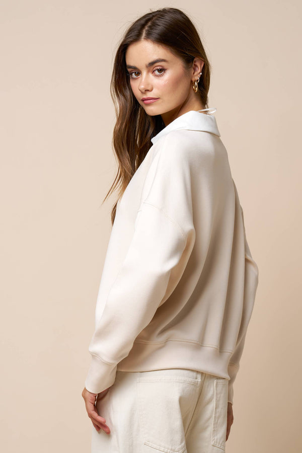Contrast Collared V Neck Top