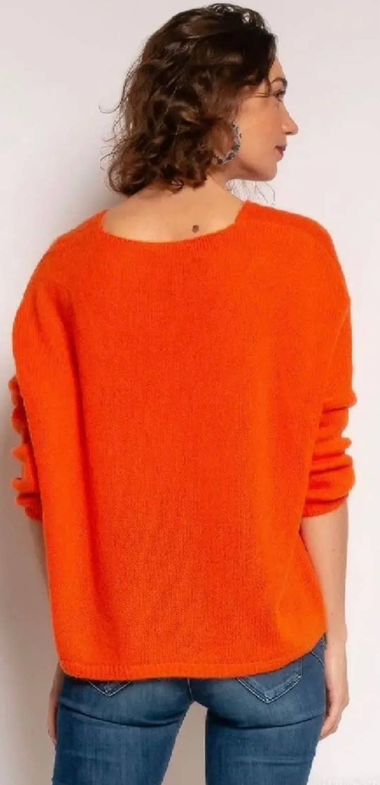 Italian V-neck Sweater- One Size