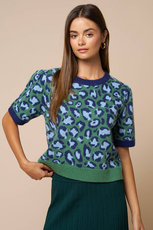 Leopard Print Short Sleeve Knit Top