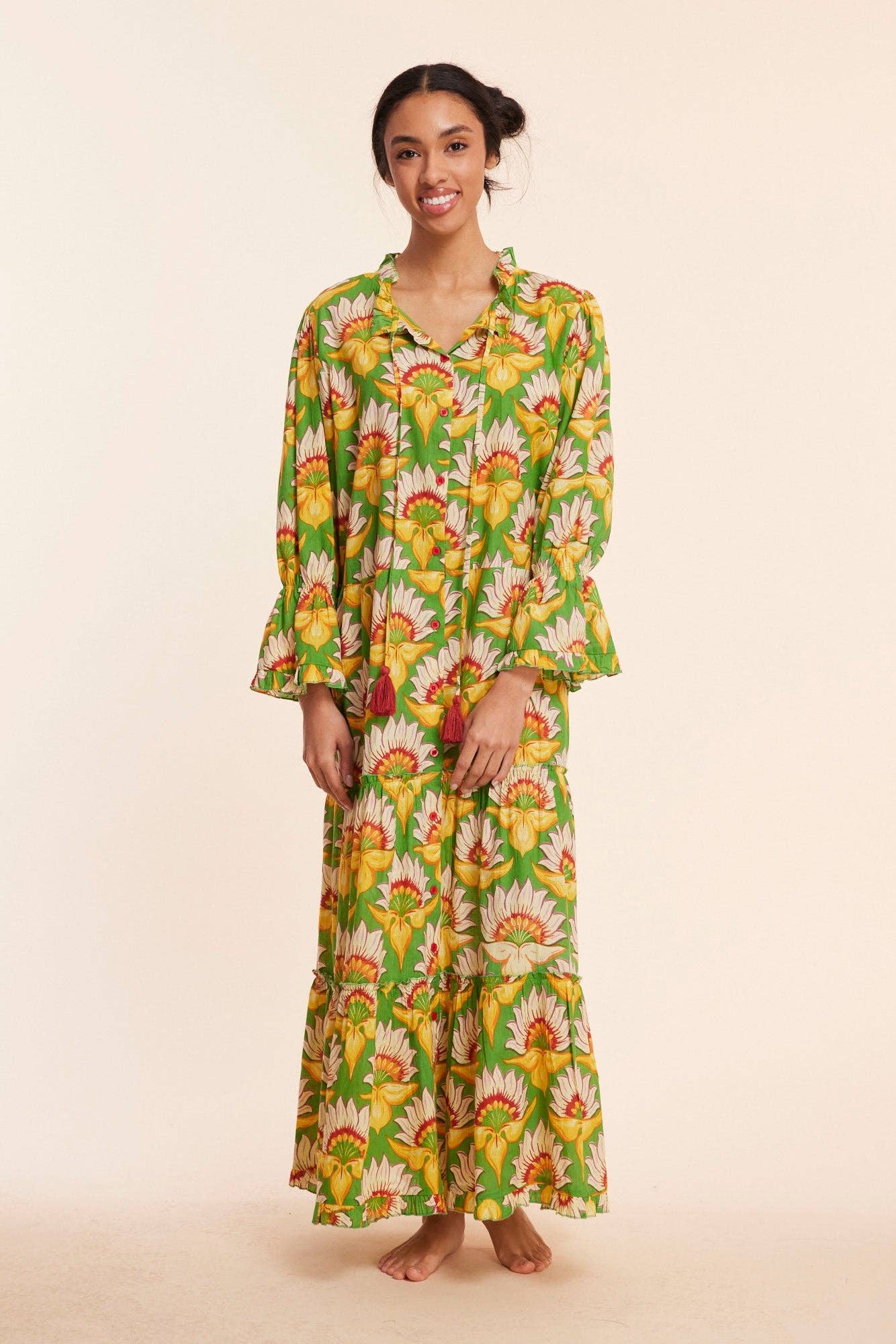 Alcee Green White Floral Lilly Fall Resort Maxi Dress